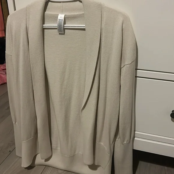 Ivivva Cardigan - Picture 3 of 4